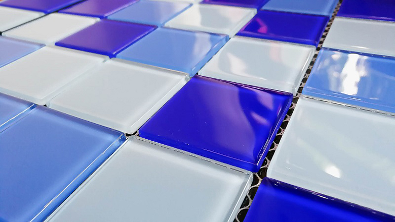 Gạch mosaic thủy tinh chinh phục khách hàng với những ưu điểm nổi bật